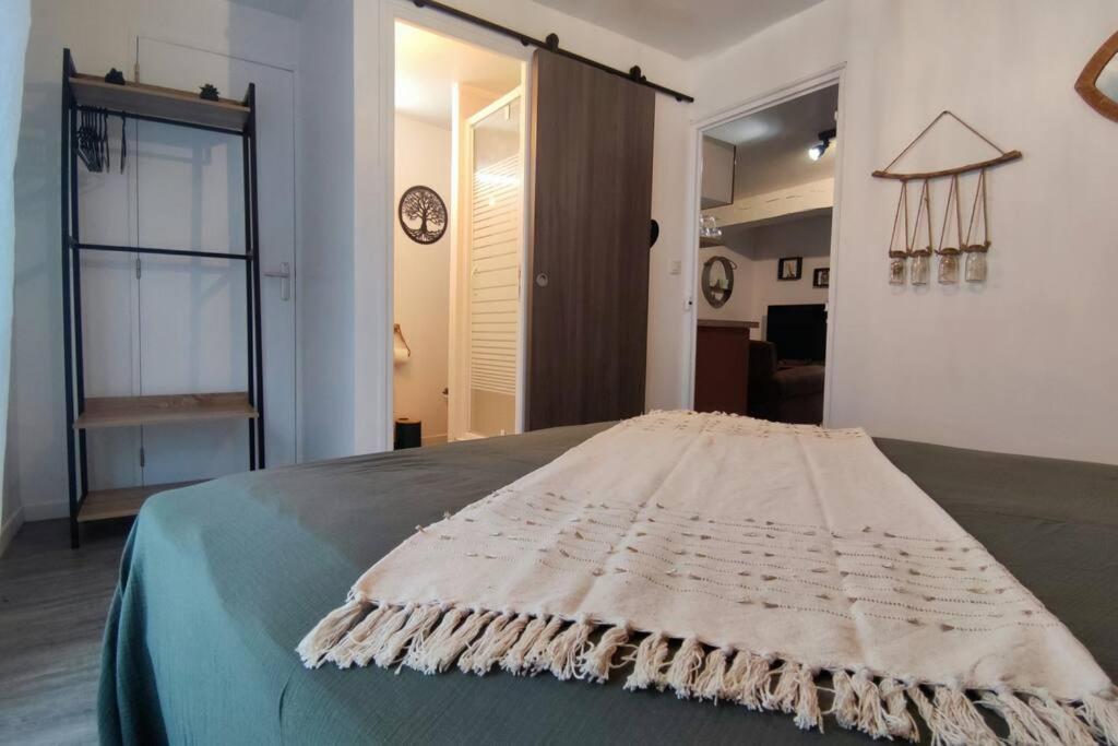 Le Joli'Mans, Appartement Refait A Neuf, Entierement Equipe, Pour 2 Personnes, Proche Quartier Historique Et Centre Le Mans Exterior photo