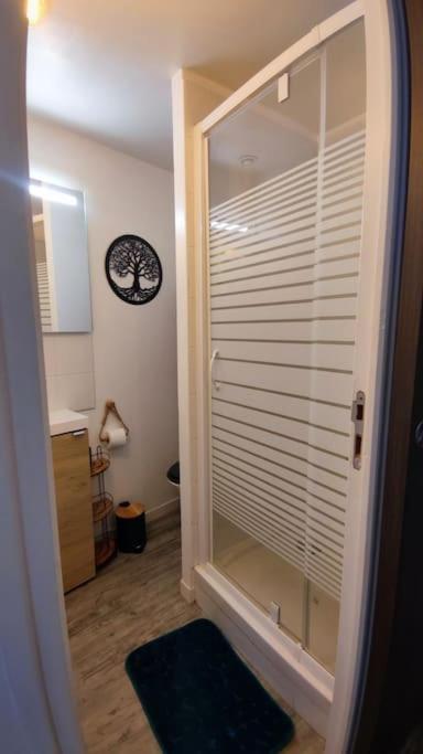 Le Joli'Mans, Appartement Refait A Neuf, Entierement Equipe, Pour 2 Personnes, Proche Quartier Historique Et Centre Le Mans Exterior photo