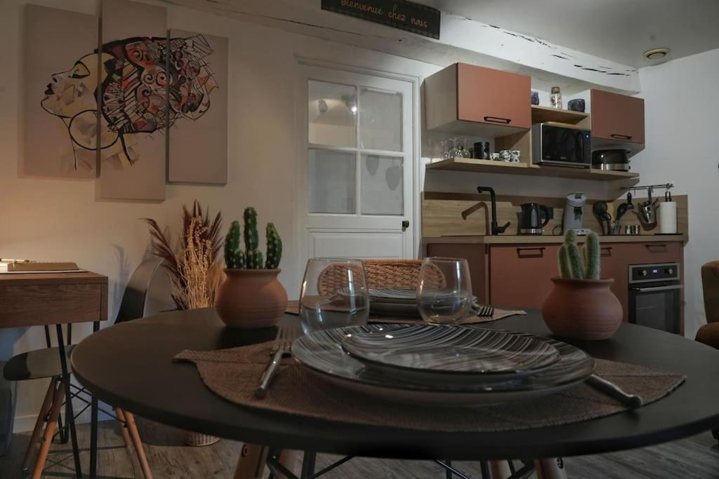 Le Joli'Mans, Appartement Refait A Neuf, Entierement Equipe, Pour 2 Personnes, Proche Quartier Historique Et Centre Le Mans Exterior photo