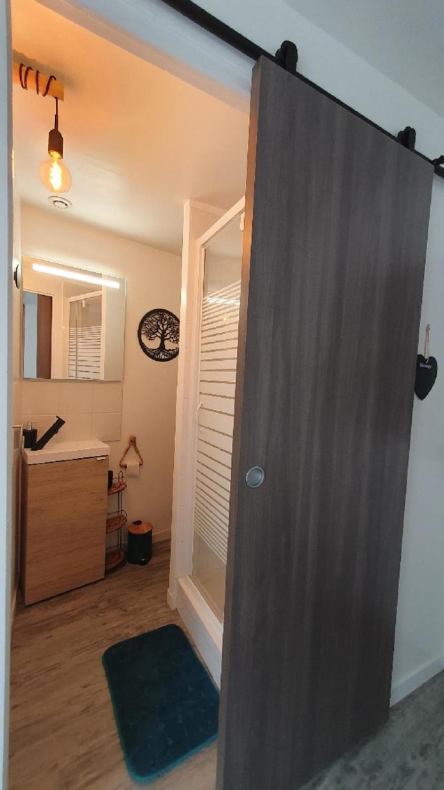 Le Joli'Mans, Appartement Refait A Neuf, Entierement Equipe, Pour 2 Personnes, Proche Quartier Historique Et Centre Le Mans Exterior photo
